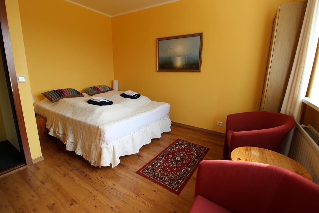Steinsholt Guesthouse and riding tours * Steinsholt